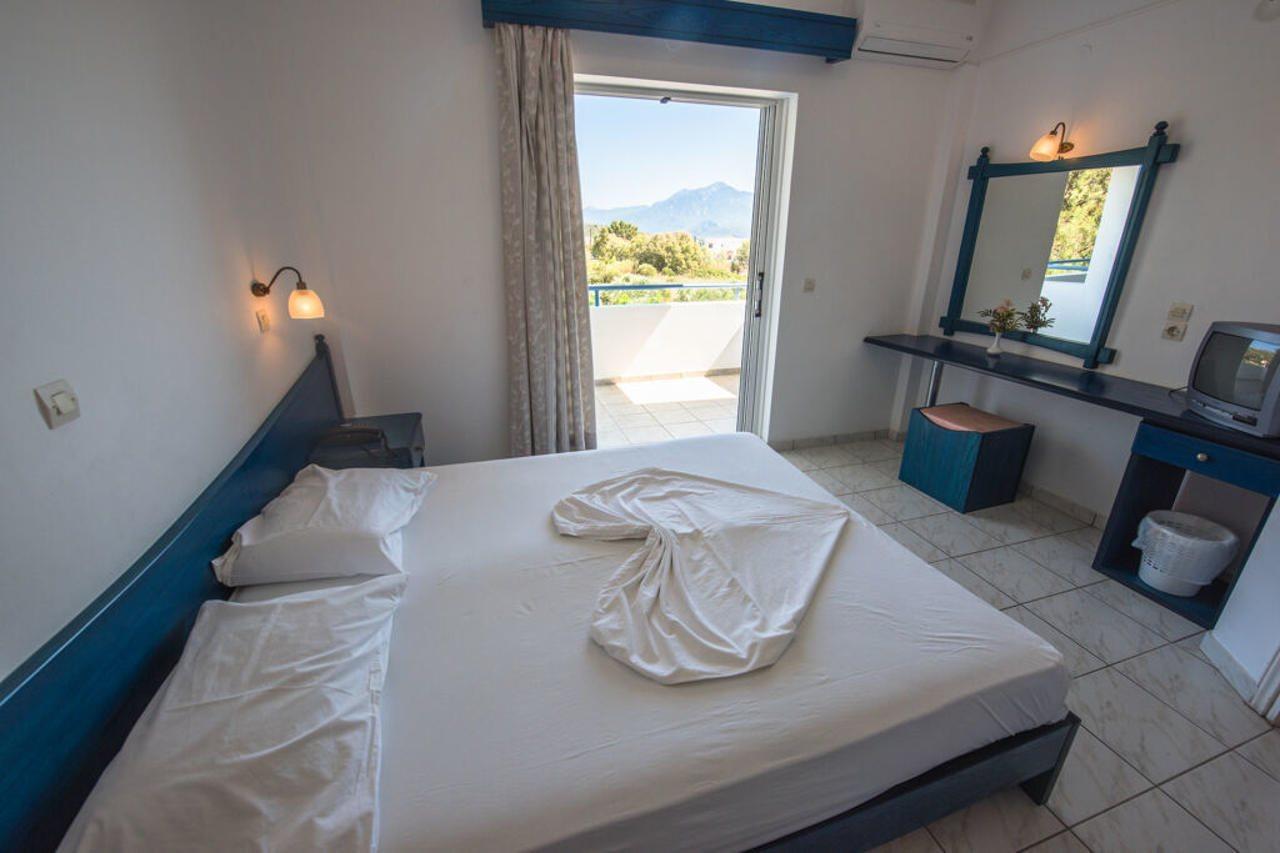 Mykali Zefiros Beach Hotel מראה חיצוני תמונה